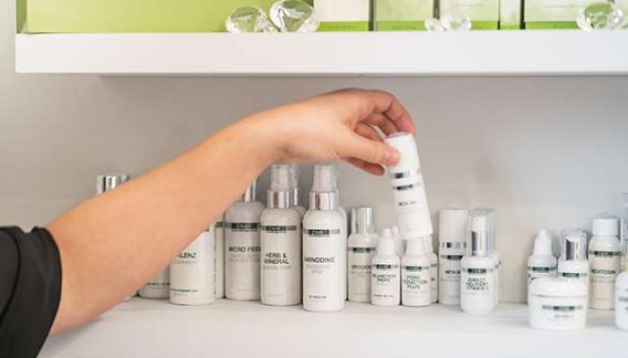 Essential Winter Skincare Tips for a Hydrated, Youthful Glow